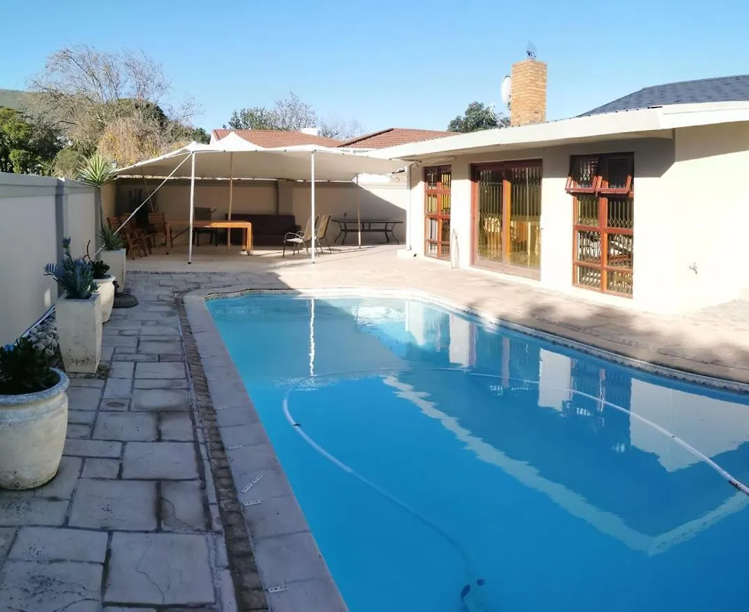 Mila'S At Panorama Otel Parow Güney Afrika
